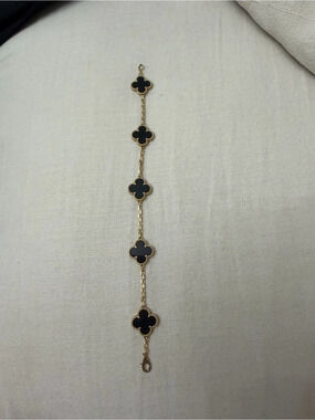 Van Cleef & Arpels Vintage Alhambra 5-Motif Onyx Bracelet